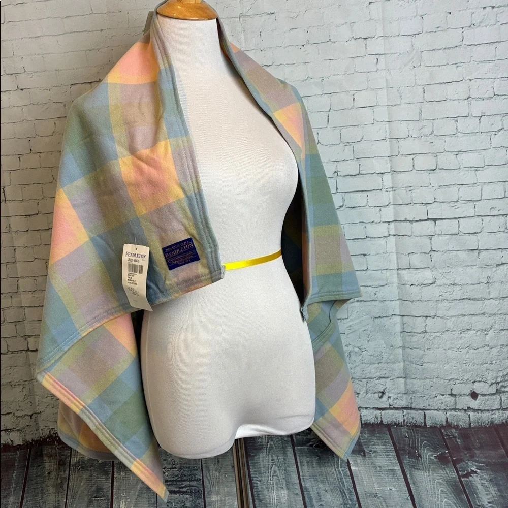 Pendleton NWT Crib Blanket 100% Washable Merino Wool 32” X 44” Pink Blue Yellow